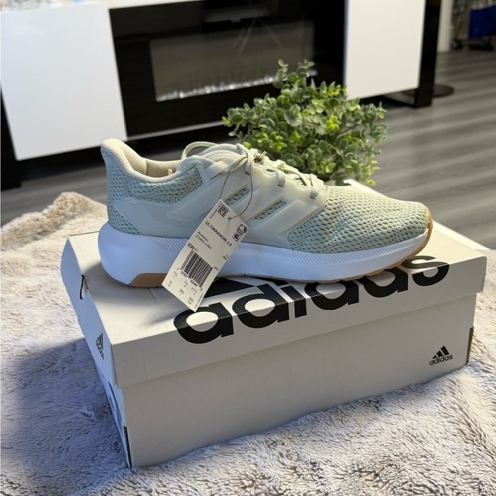 Adidas Ultimashow 2.0 Women's Shoes - Light Green